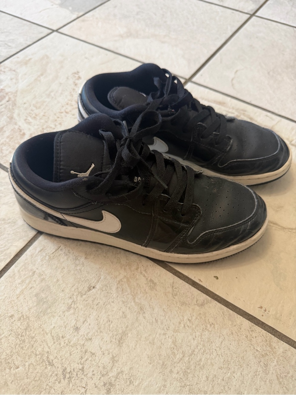 Nike Kids Black and White Low-Top Sneakers